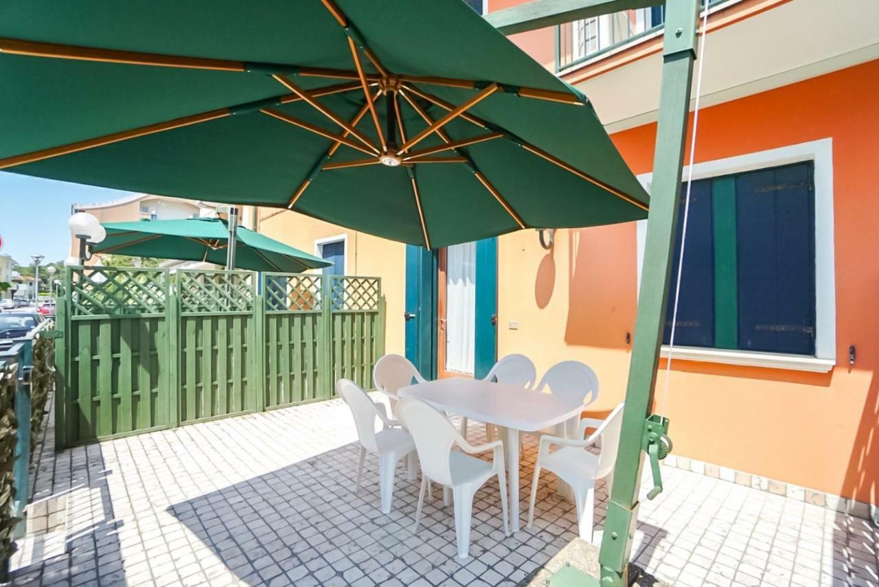 Villa Veneta Bibione Exterior foto